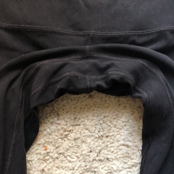 Women’s Lululemon leggings - Picture 4 of 5